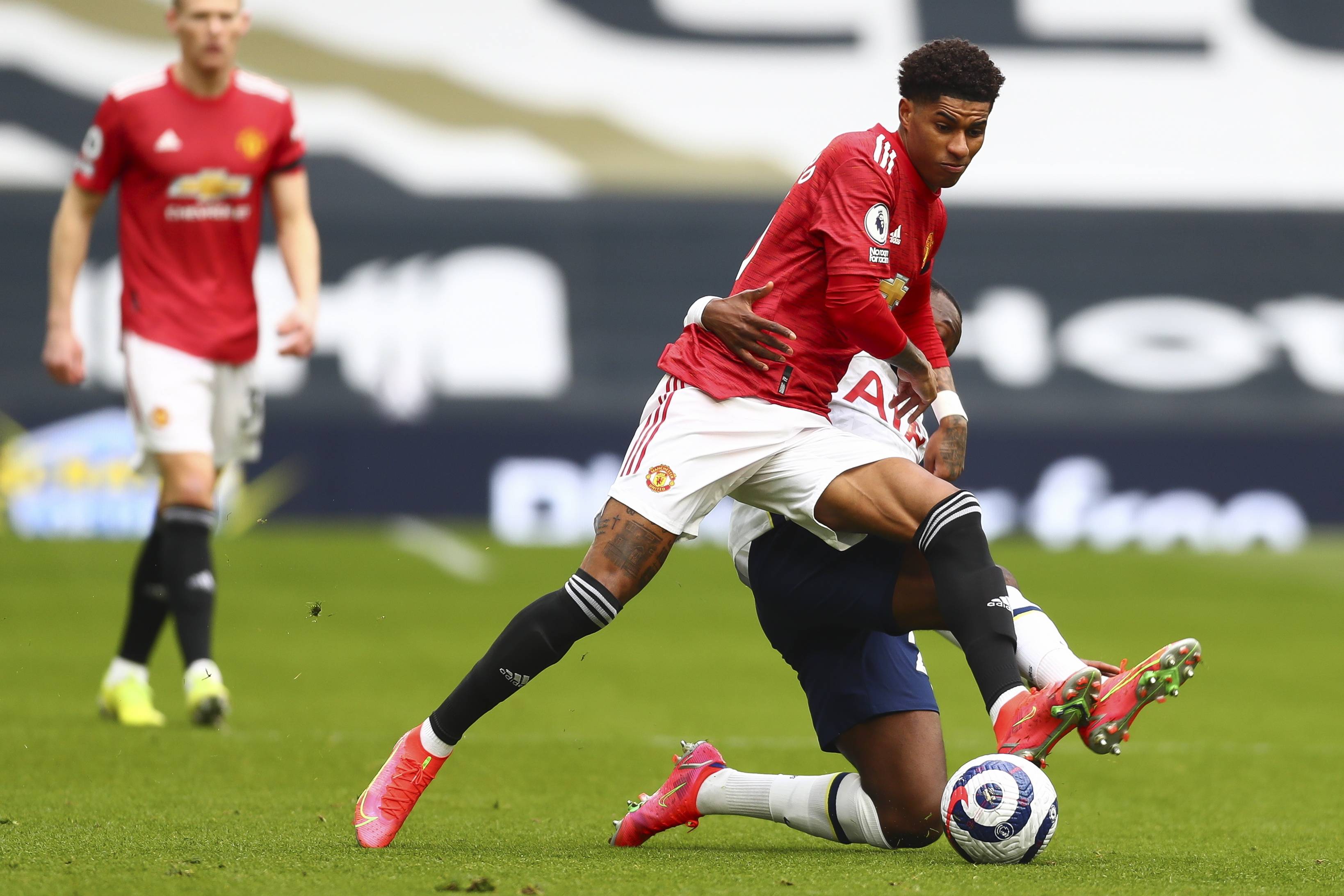 通过本文的 通过本文的