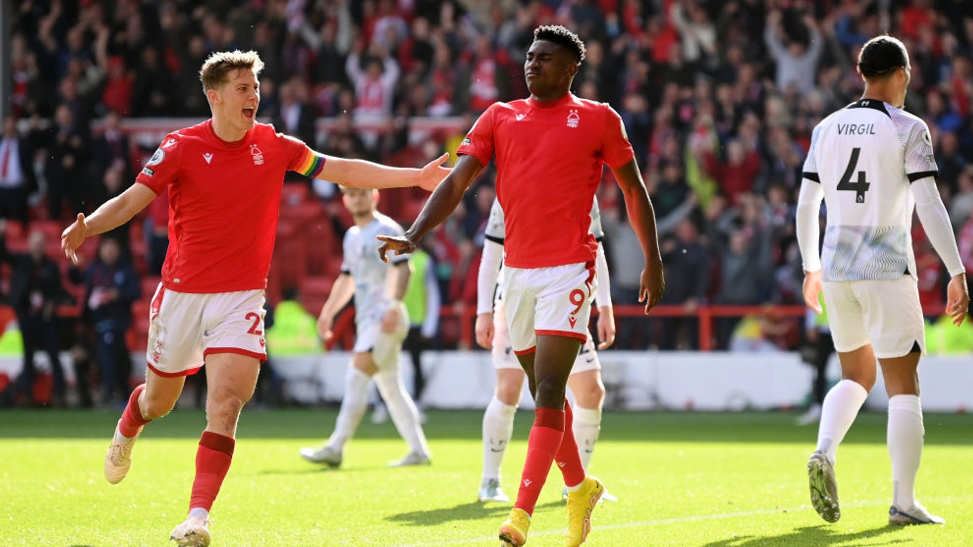 亚斯在后续 亚斯在后续